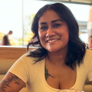 Meet your Posher, Valeria